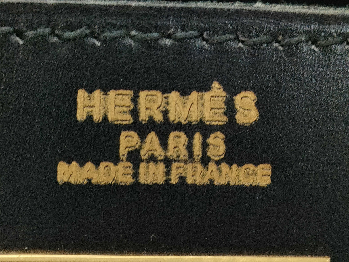 HERMES Kelly 32 Handbag, Black Calfskin, Gold Hardware, 〇U Stamp