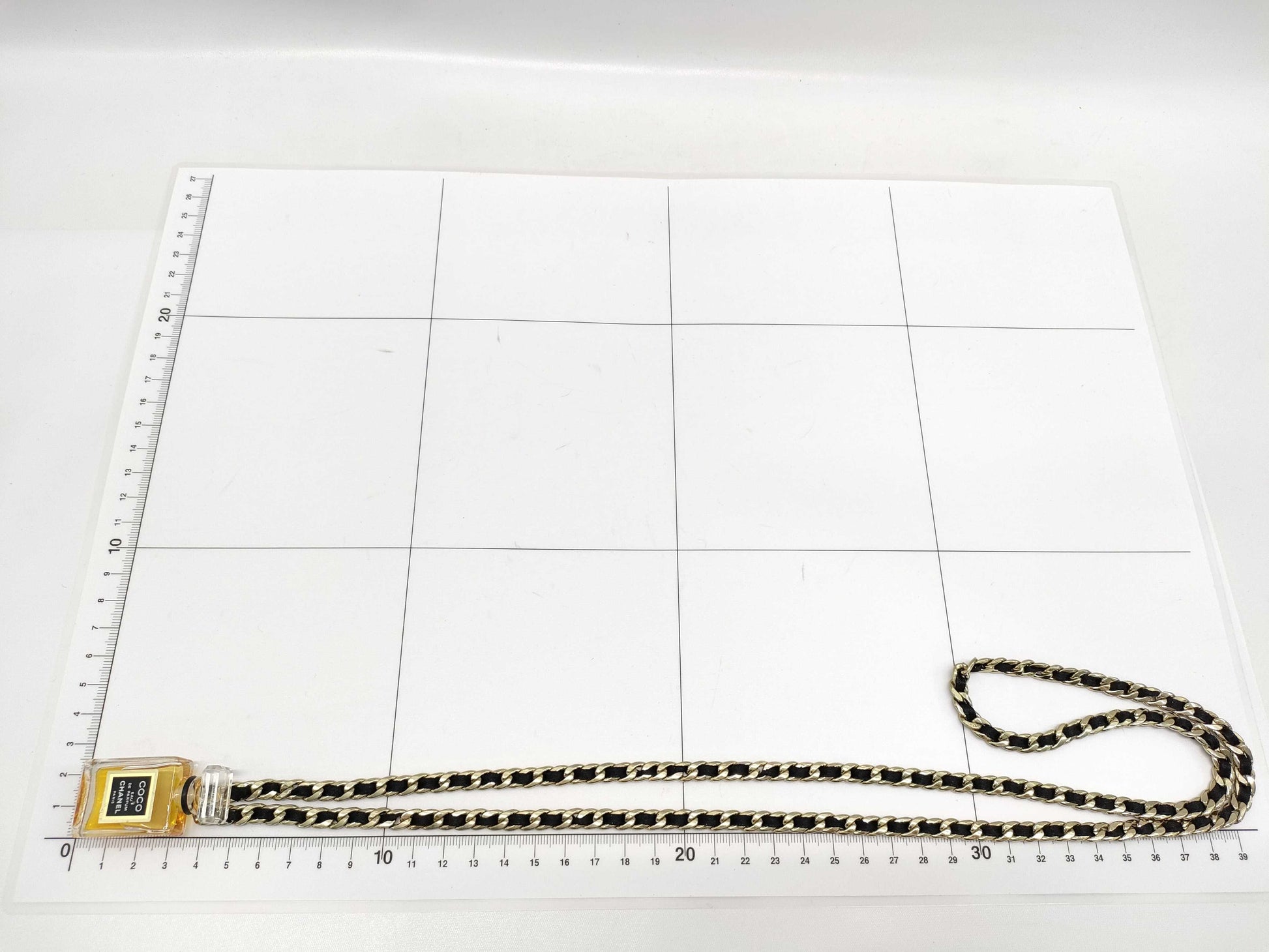 CHANEL Chanel perfume necklace