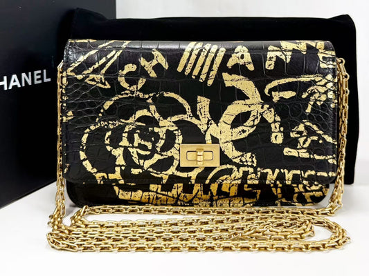 CHANEL Egypt Limited Edition Crocodile Embossed 2.55 Graffiti W19cm Approx. 28 Series [Box, Dust Bag, Sticker Included] Vintage G Hardware Chain Wallet 28086499 Shoulder Bag