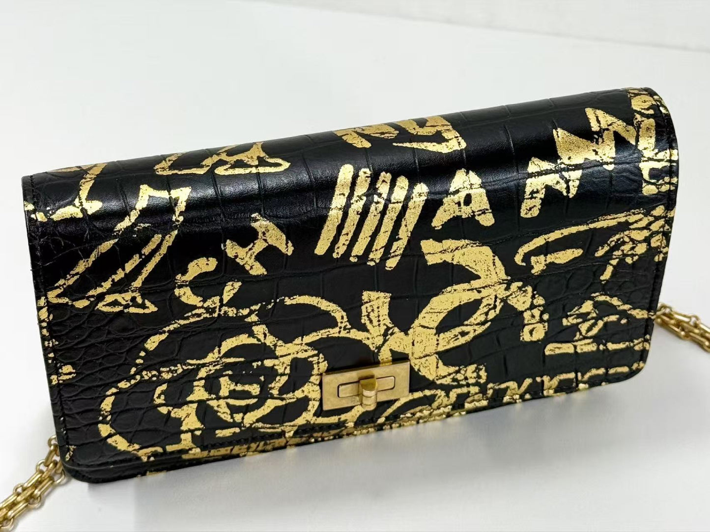 CHANEL Egypt Limited Edition Crocodile Embossed 2.55 Graffiti W19cm Approx. 28 Series [Box, Dust Bag, Sticker Included] Vintage G Hardware Chain Wallet 28086499 Shoulder Bag
