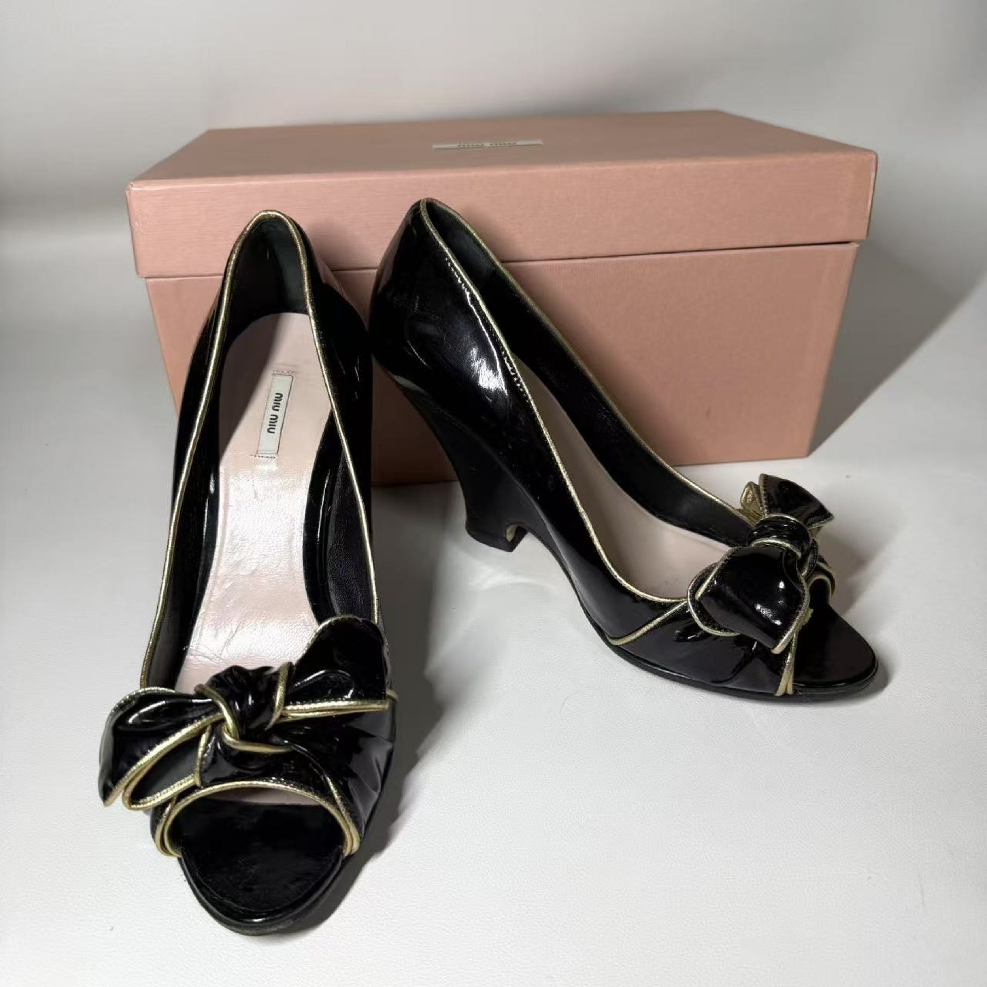 Miu Miu Miu shoes patent leather high heels size 37.5 pumps