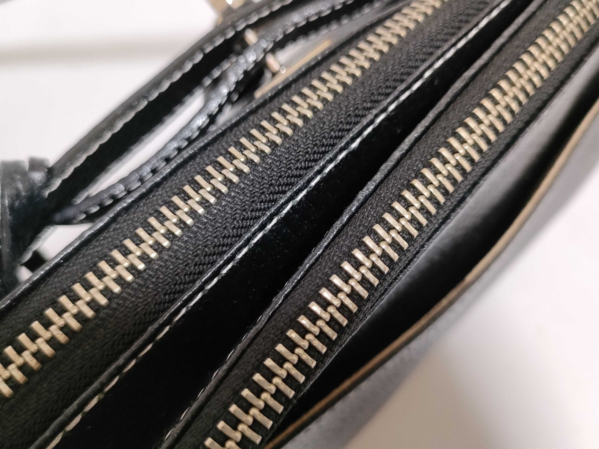 Den Hamano Leather Shoulder Bag