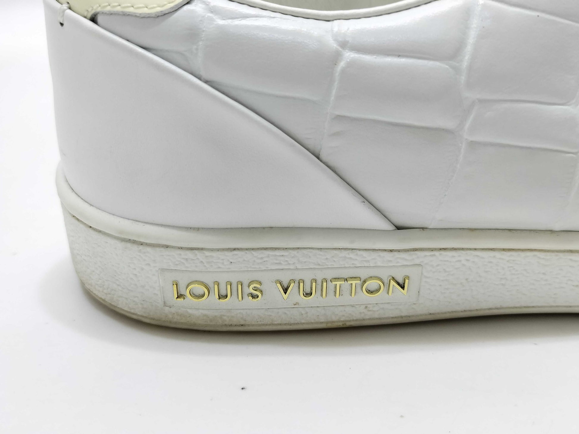 LOUIS VUITTON LOUIS VUITTON Louis Vuitton Crocodile Embossed Leather Sneakers Size 35 1/2 Sneakers