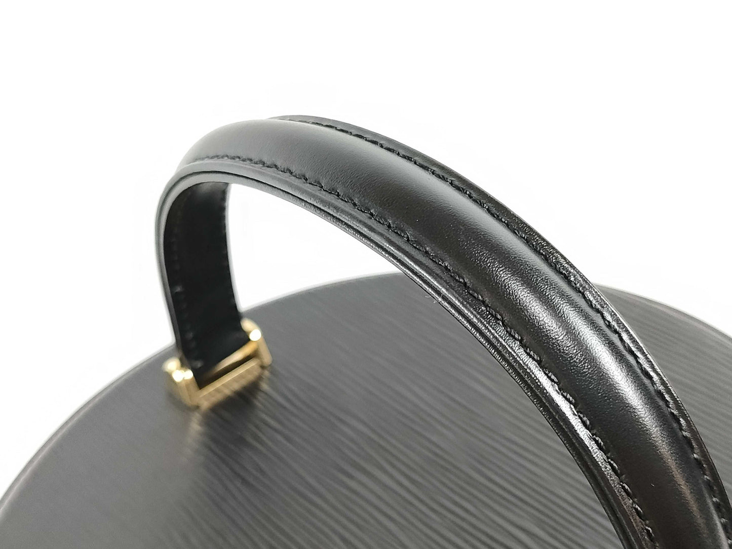 LOUIS VUITTON RFID Unverifiable Serial Unverifiable Epi LOUIS VUITTON M48032 Vanity Bag