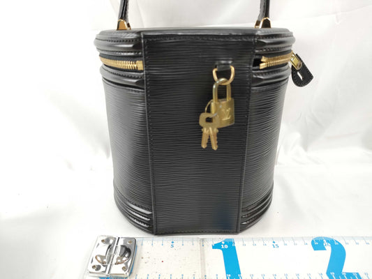 LOUIS VUITTON RFID Unverifiable Serial Unverifiable Epi LOUIS VUITTON M48032 Vanity Bag