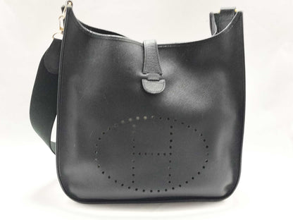Evelyn style shoulder bag