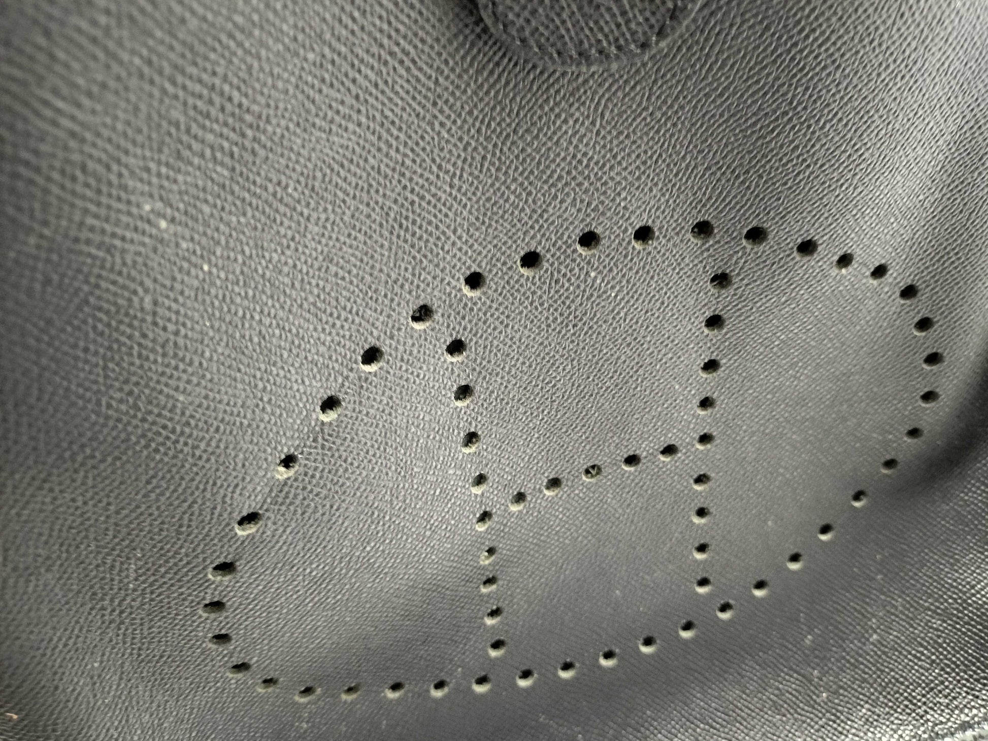 Evelyn style shoulder bag