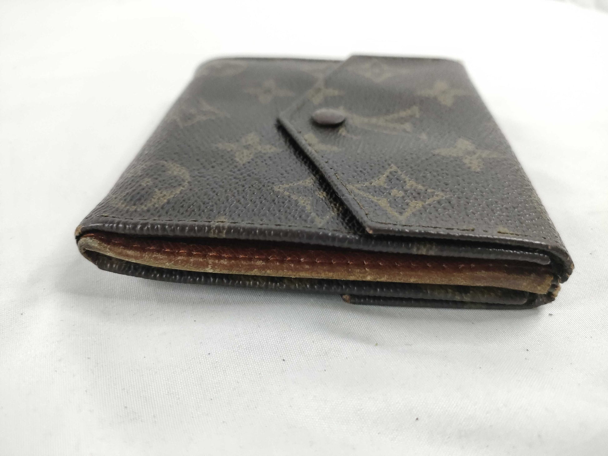 LOUIS VUITTON [Serial Number] Unidentified Monogram Louis Vuitton Monogram Monnaiebier Wallet