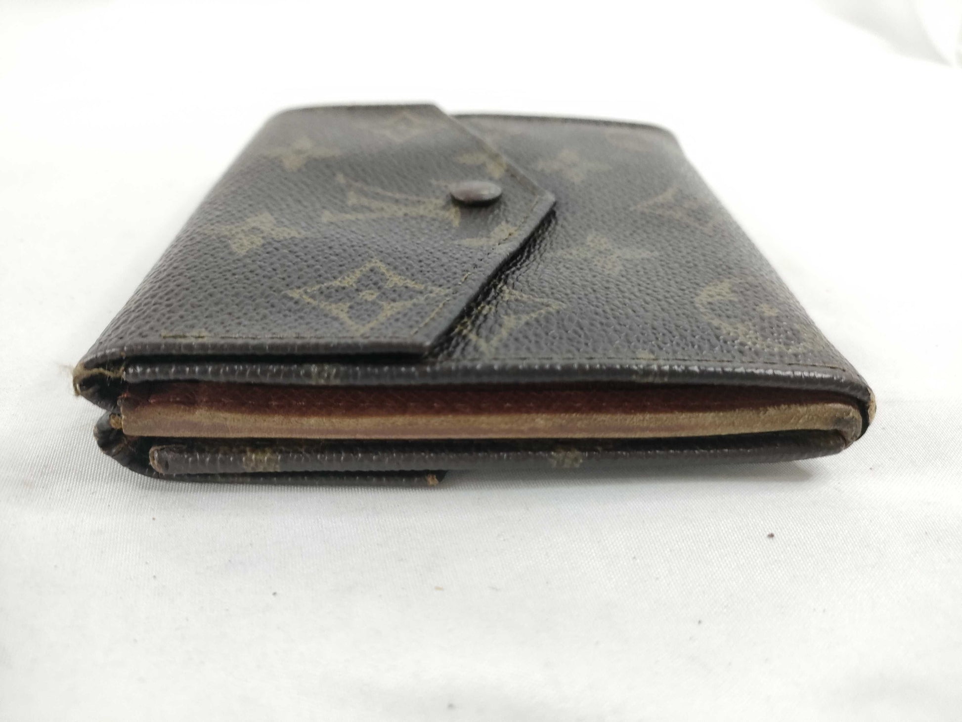 LOUIS VUITTON [Serial Number] Unidentified Monogram Louis Vuitton Monogram Monnaiebier Wallet