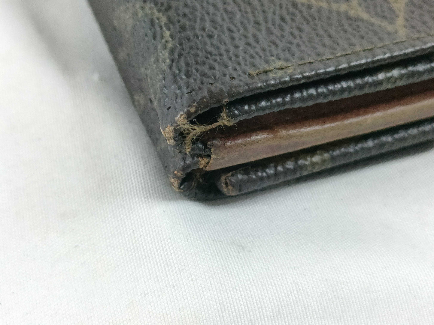 LOUIS VUITTON [Serial Number] Unidentified Monogram Louis Vuitton Monogram Monnaiebier Wallet