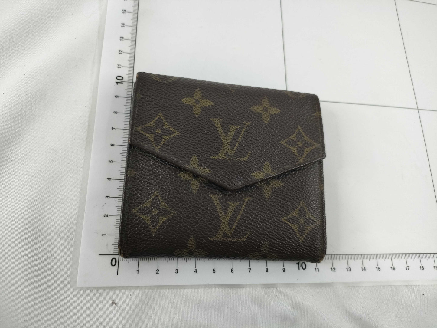 LOUIS VUITTON [Serial Number] Unidentified Monogram Louis Vuitton Monogram Monnaiebier Wallet
