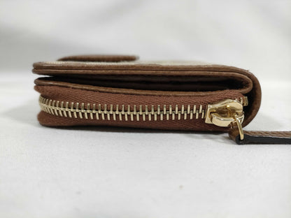 GUCCI GG Canvas Wallet Gucci GG Canvas Wallet