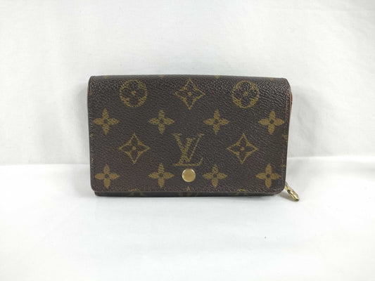 LOUIS VUITTON Monogram Bifold Wallet