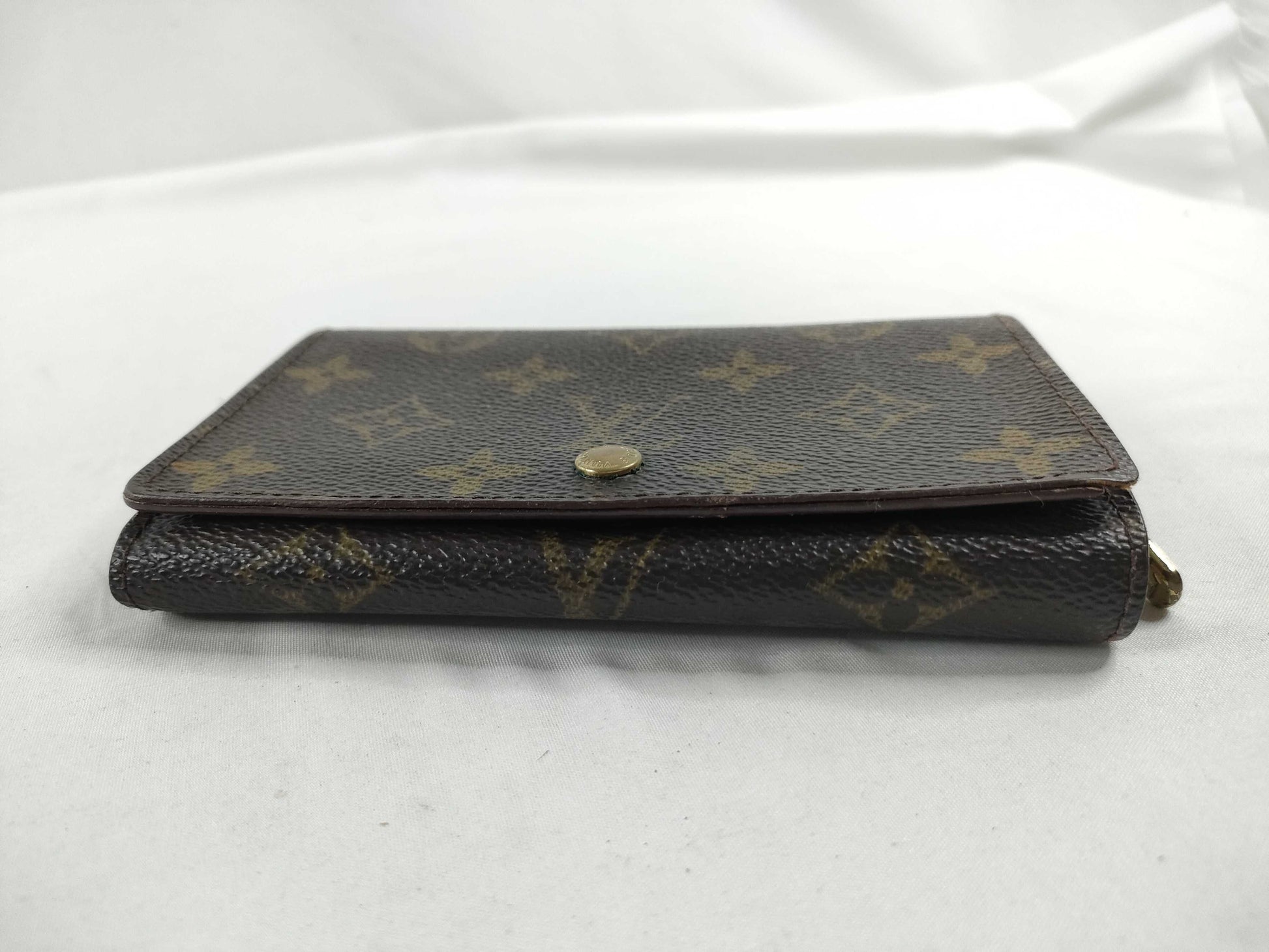 LOUIS VUITTON Monogram Bifold Wallet