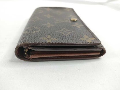 LOUIS VUITTON Monogram Bifold Wallet
