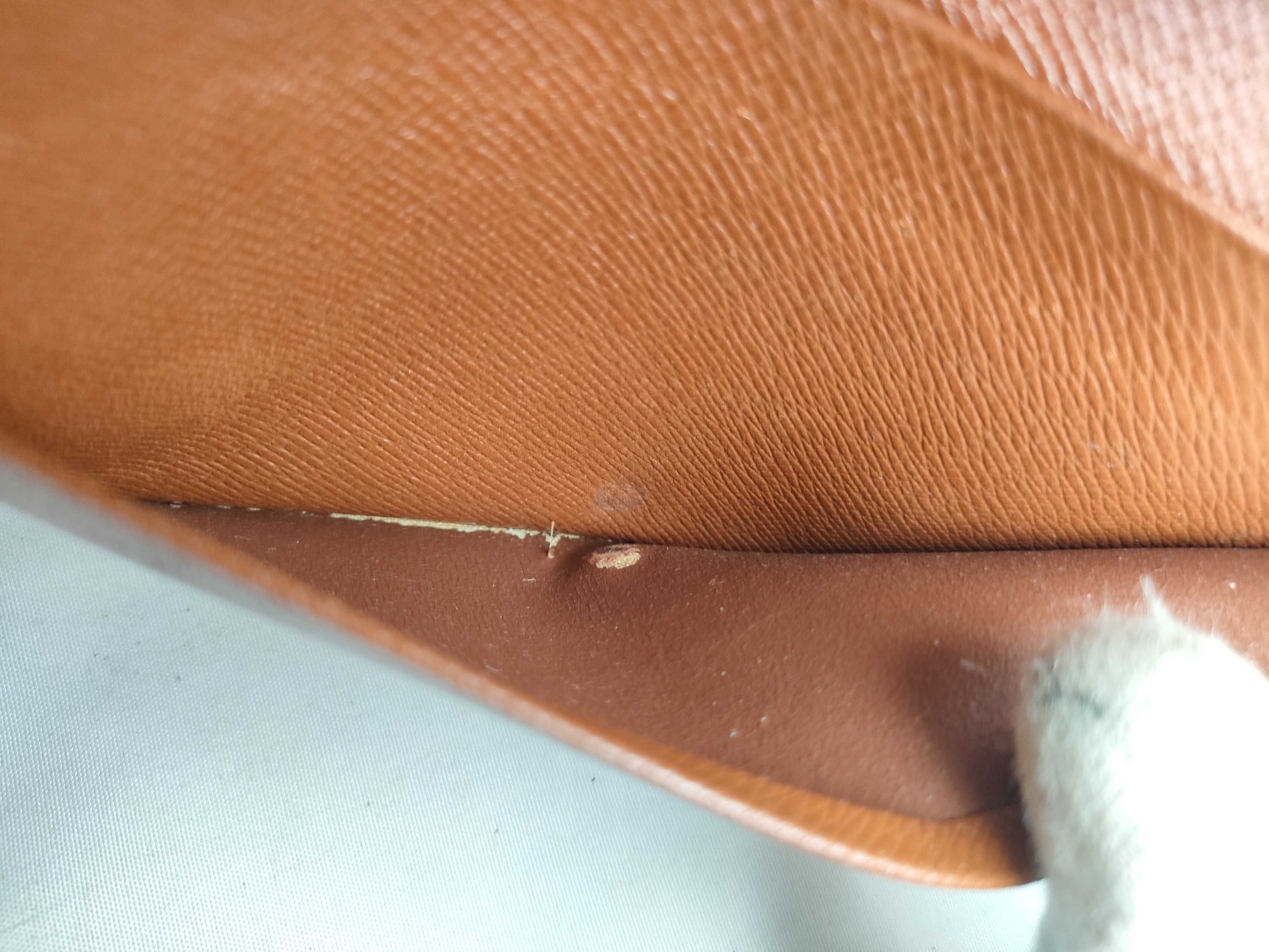LOUIS VUITTON Monogram Bifold Wallet