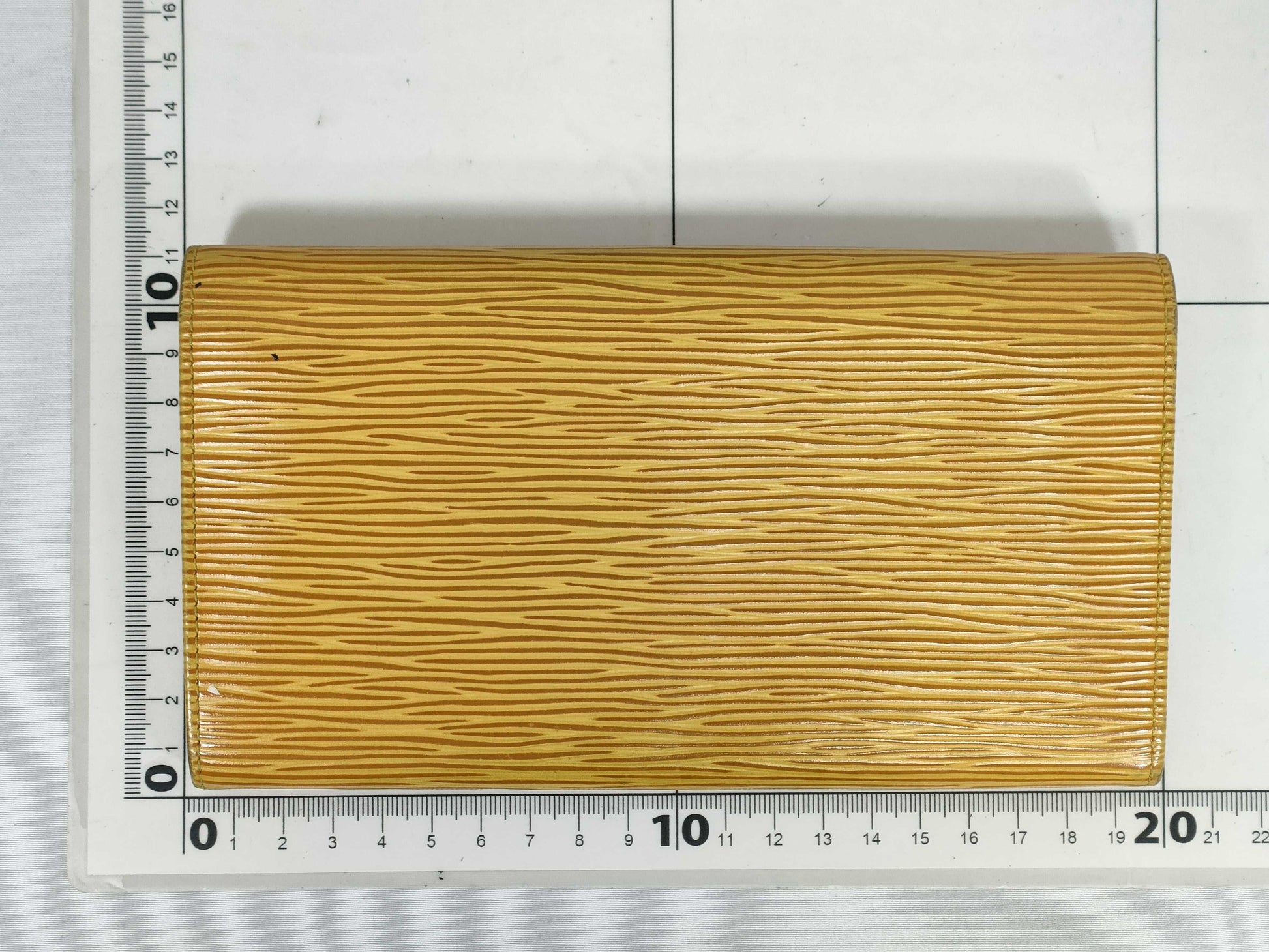 LOUIS VUITTON Epi Long Wallet Yellow