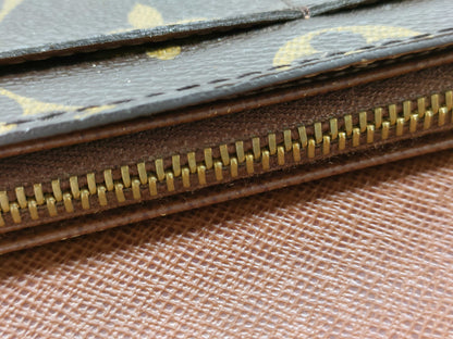 LOUIS VUITTON Monogram Louis Vuitton Wallet Monogram Long Wallet