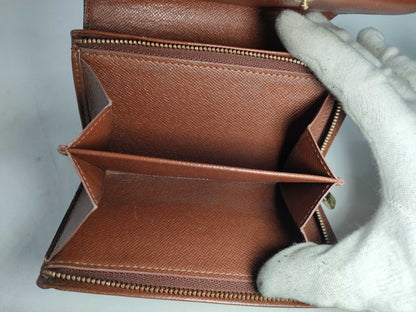 LOUIS VUITTON [Serial Number] CT0043 Monogram Louis Vuitton Wallet Monogram Bifold Wallet