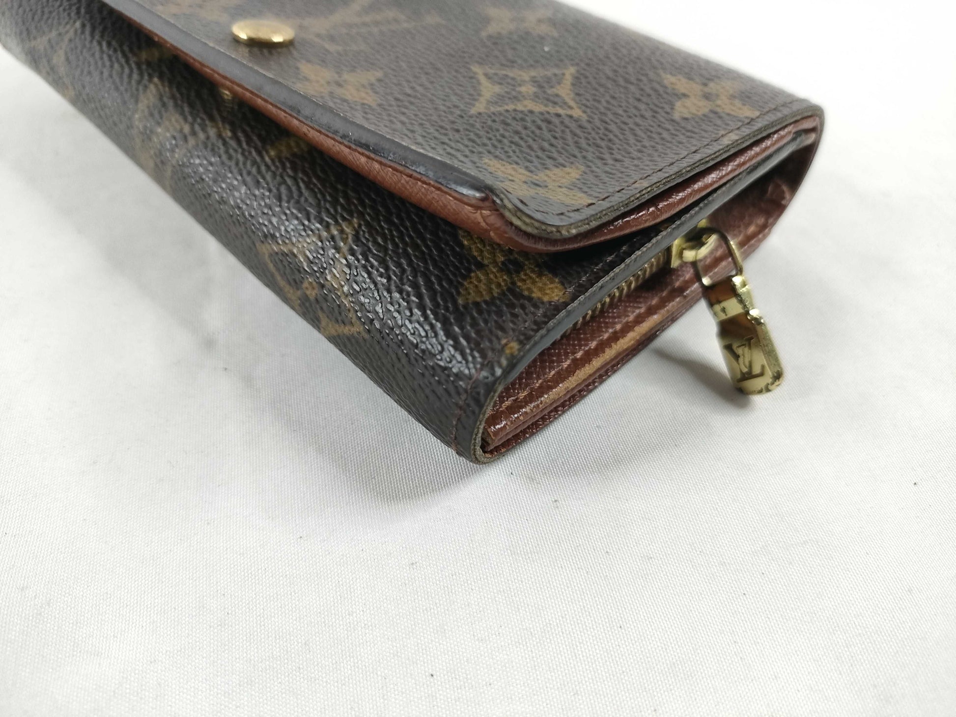 LOUIS VUITTON [Serial Number] CT0043 Monogram Louis Vuitton Wallet Monogram Bifold Wallet
