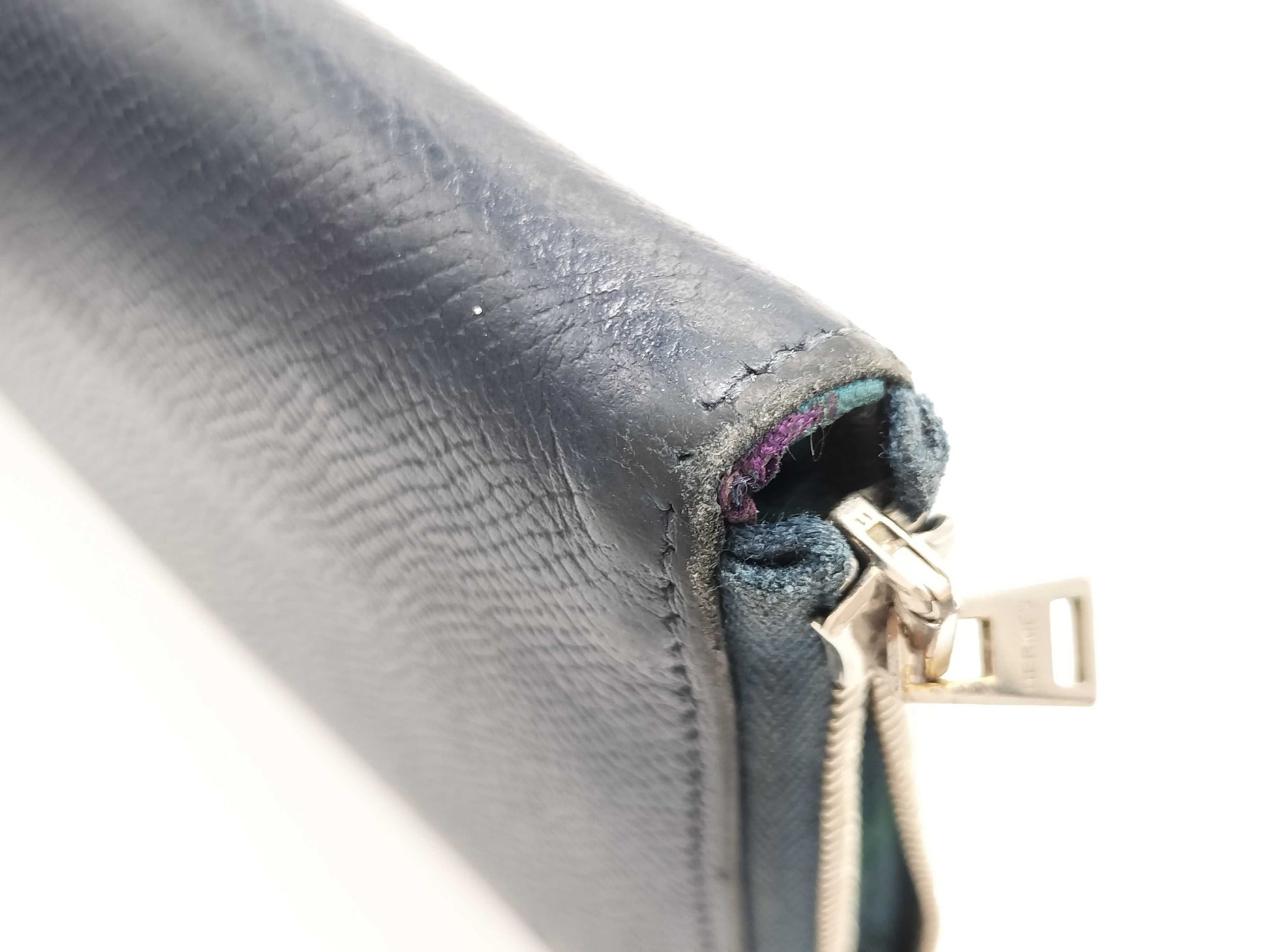 HERMES □N engraved Azap Hermès Azap Silkin Navy Wallet