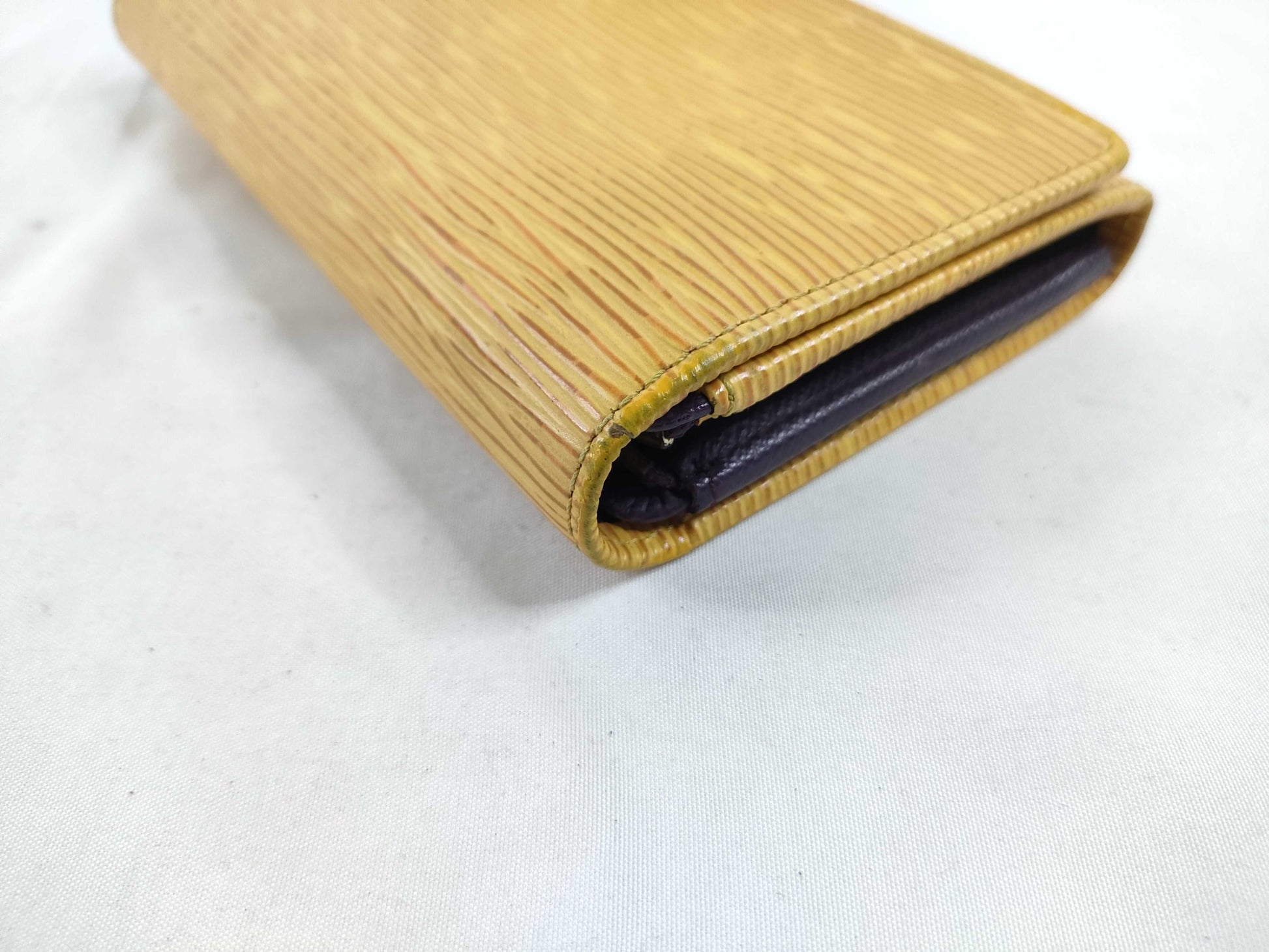 LOUIS VUITTON [Serial Number] SR0082 Epi Leather Bifold Wallet in Yellow