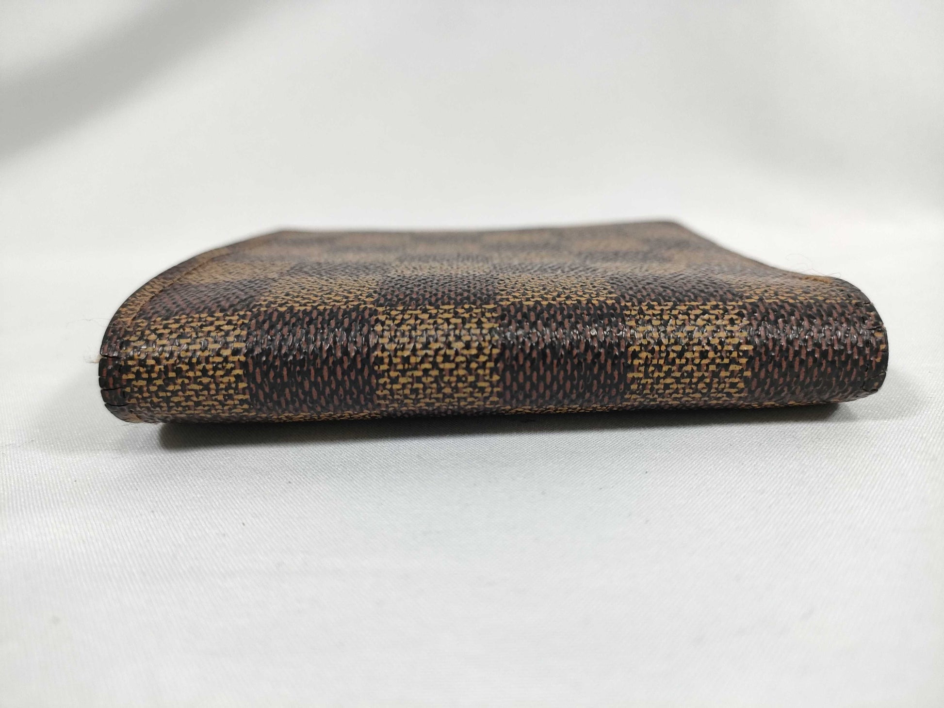 LOUIS VUITTON RFID Unverifiable CA0966 Damier Louis Vuitton Wallet Damier Bifold Wallet