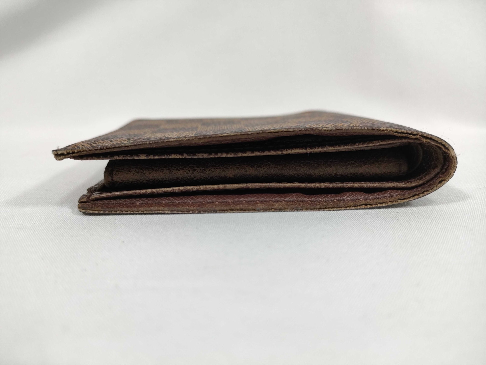LOUIS VUITTON RFID Unverifiable CA0966 Damier Louis Vuitton Wallet Damier Bifold Wallet