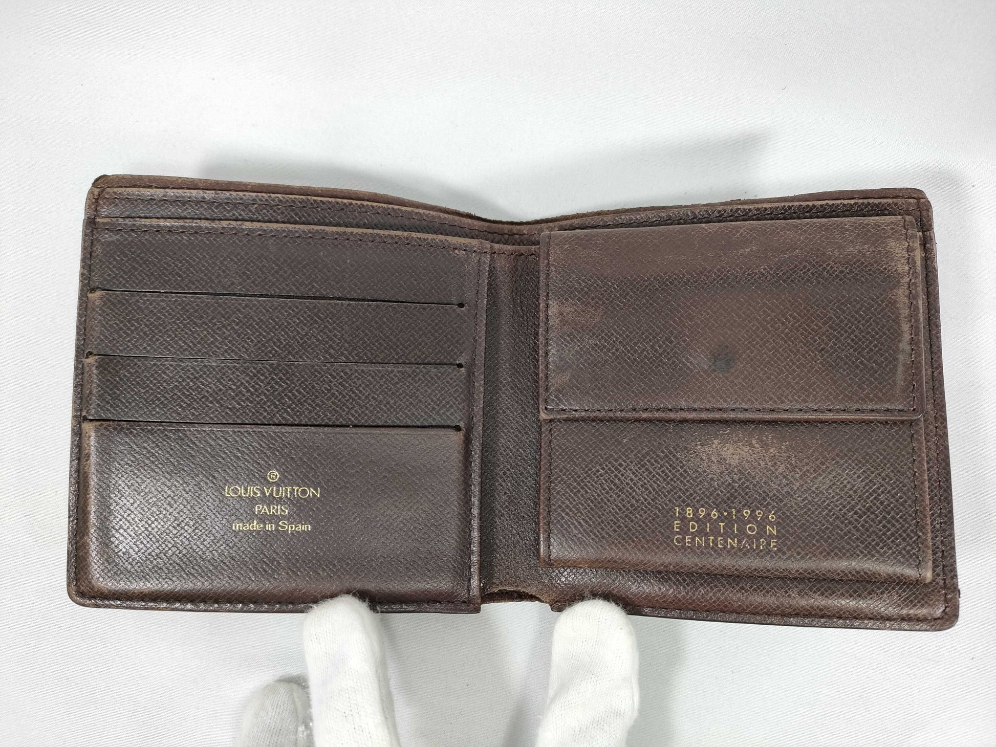 LOUIS VUITTON RFID Unverifiable CA0966 Damier Louis Vuitton Wallet Damier Bifold Wallet