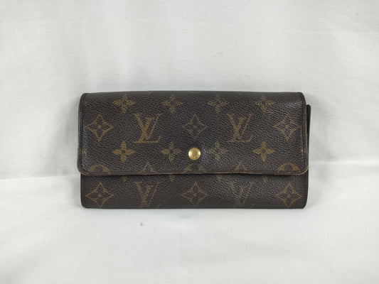 LOUIS VUITTON Monogram Long Wallet with Zipper