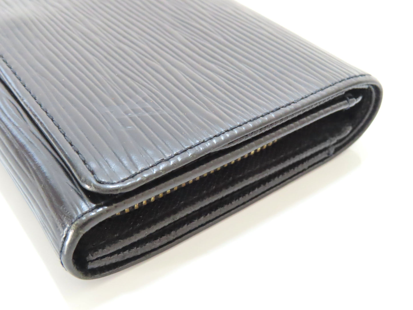 LOUIS VUITTON Epi Leather Bifold Wallet in Black