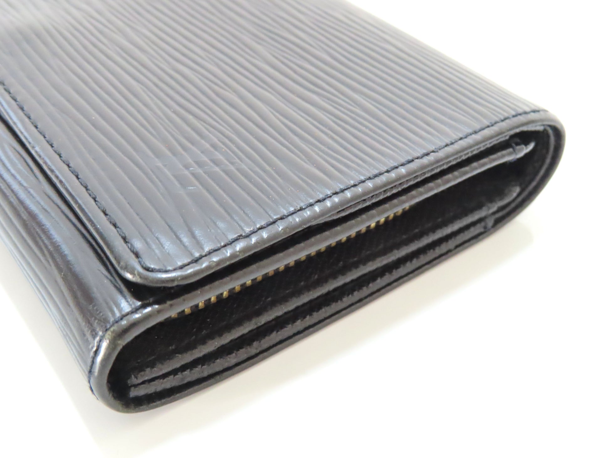 LOUIS VUITTON Epi Leather Bifold Wallet in Black