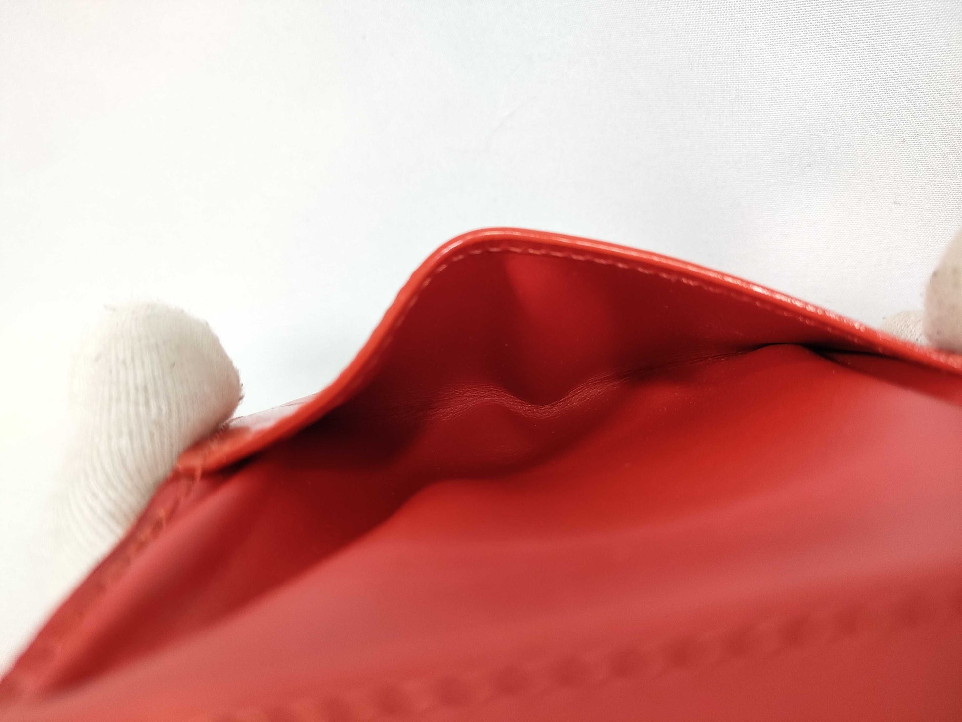 LOUIS VUITTON Vernis Vuitton Wallet Vernis Red Wallet