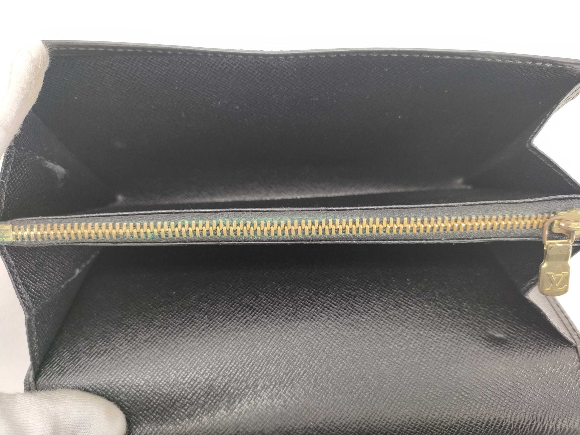 LOUIS VUITTON RFID Unverifiable SR1000 Epi Louis Vuitton Epi Long Wallet Black Wallet