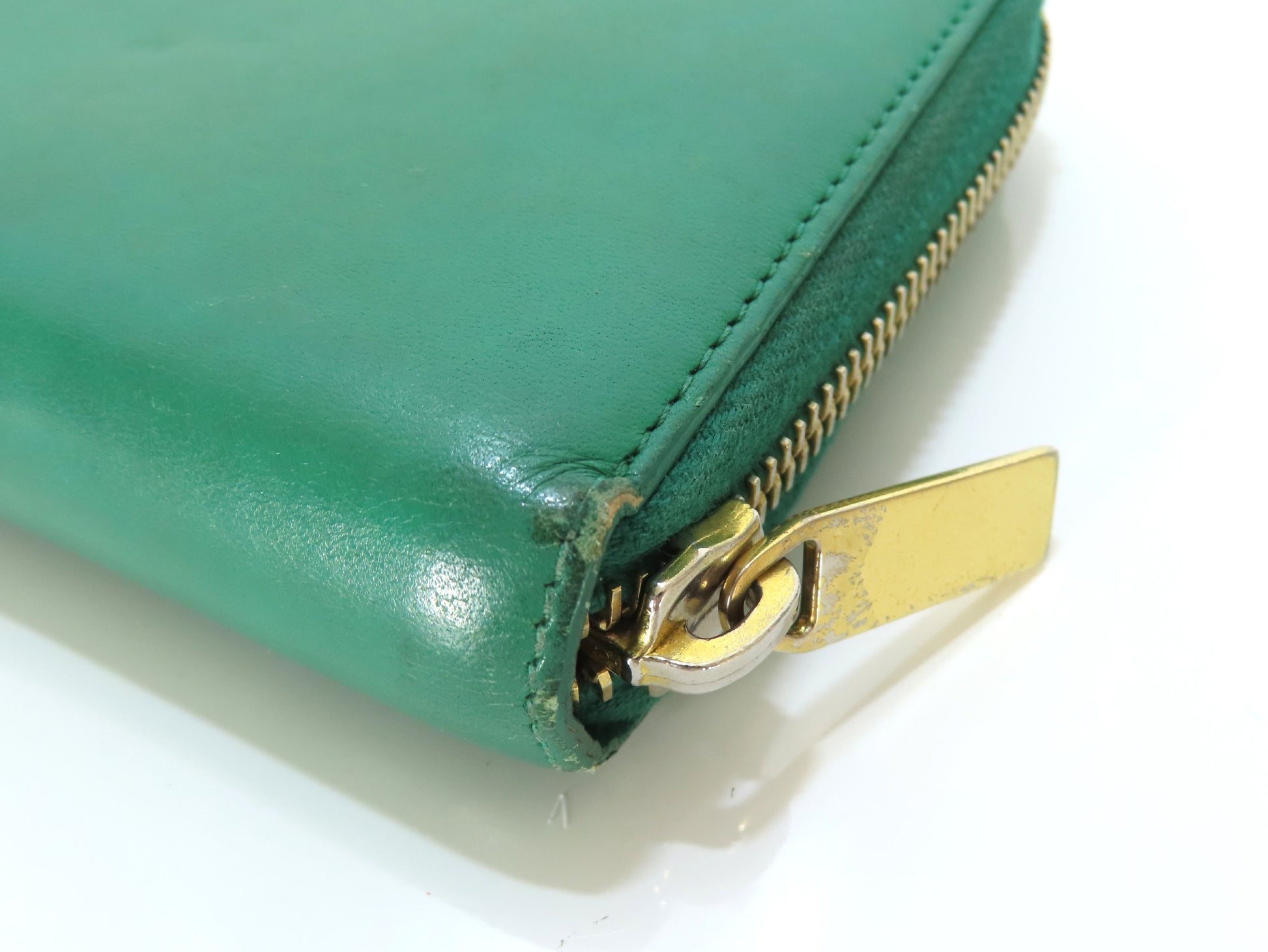 Yves Saint Laurent YSL Leather Zippy Wallet Green Wallet