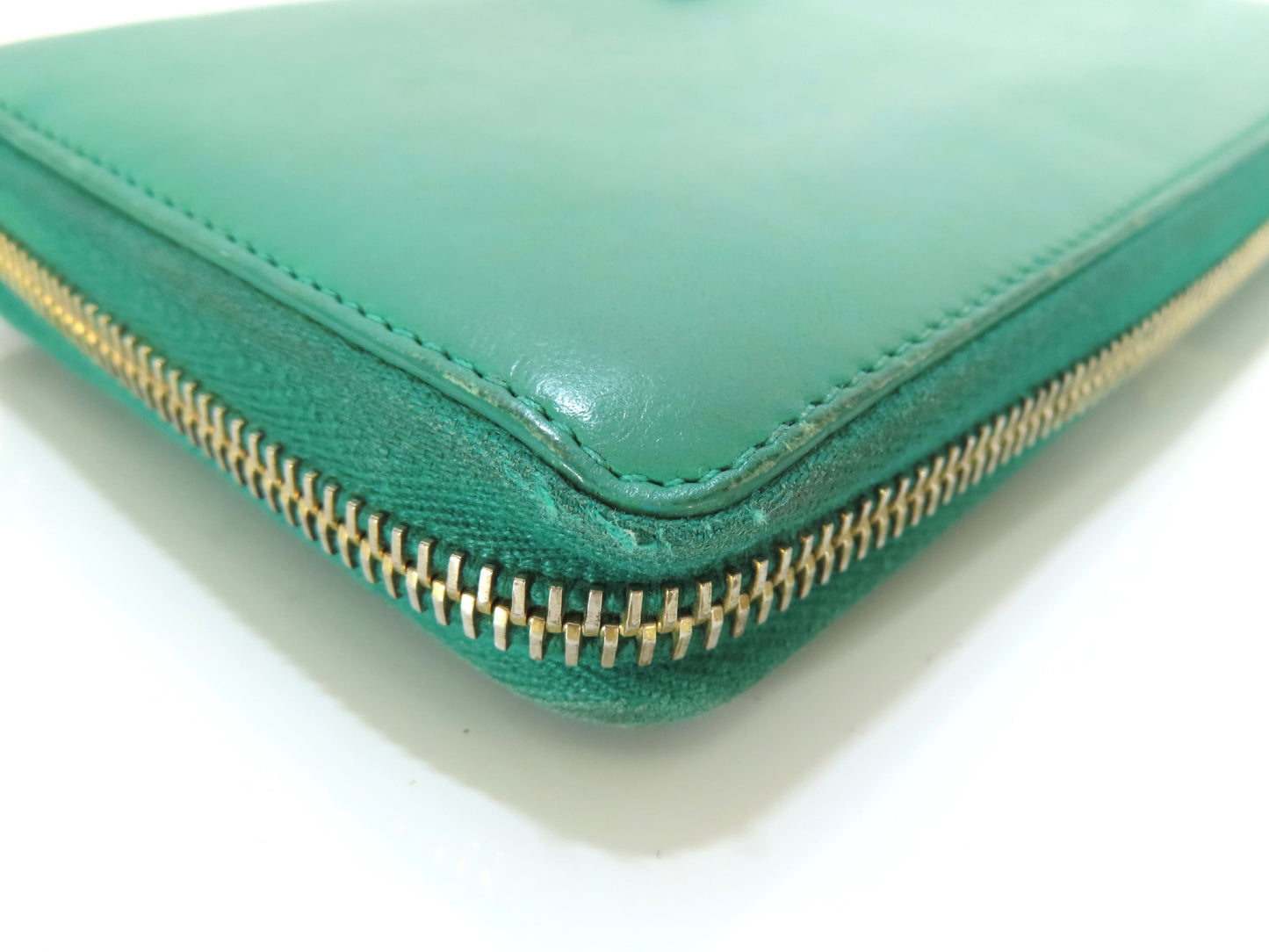 Yves Saint Laurent YSL Leather Zippy Wallet Green Wallet