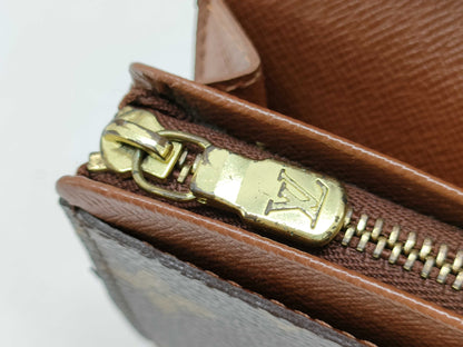 LOUIS VUITTON Monogram Louis Vuitton Monogram Folding Wallet