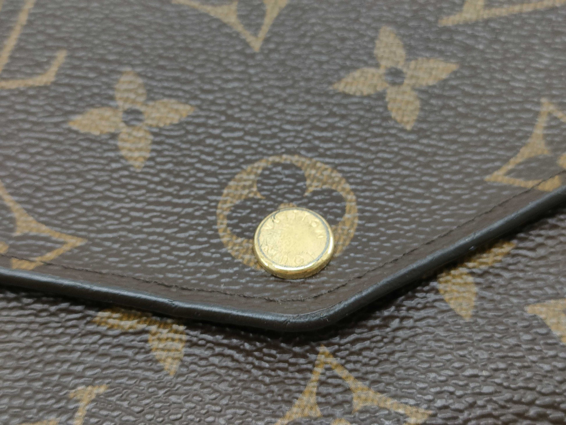 LOUIS VUITTON Monogram Louis Vuitton Monogram Long Wallet