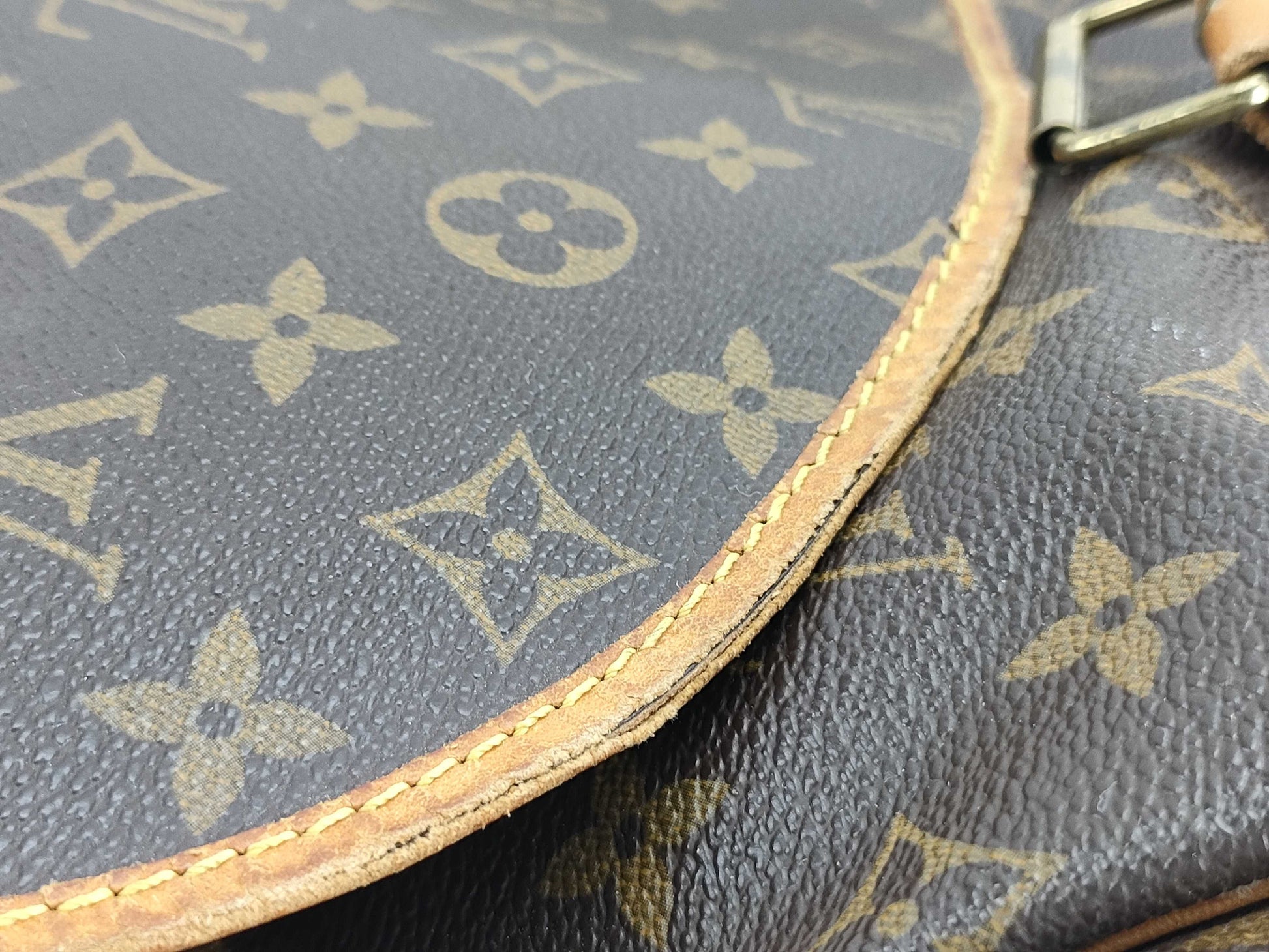 LOUIS VUITTON RFID Unverifiable 893FC Monogram Louis Vuitton Saumur 43 Monogram Shoulder Bag