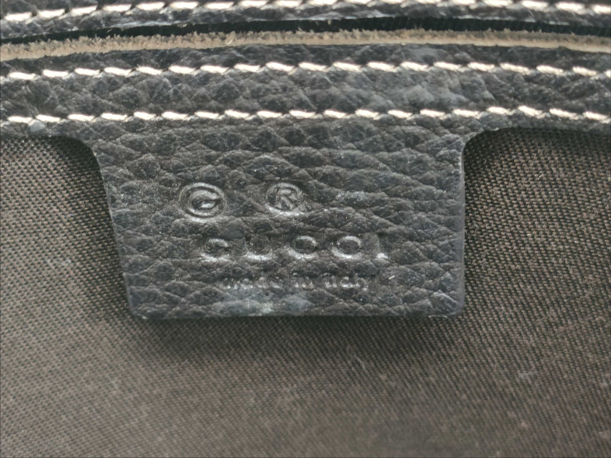 GUCCI GG Supreme Tote Bag