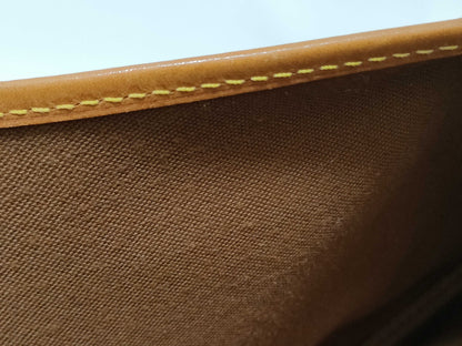 LOUIS VUITTON RFID Unverifiable Monogram Louis Vuitton Saumur Shoulder Bag