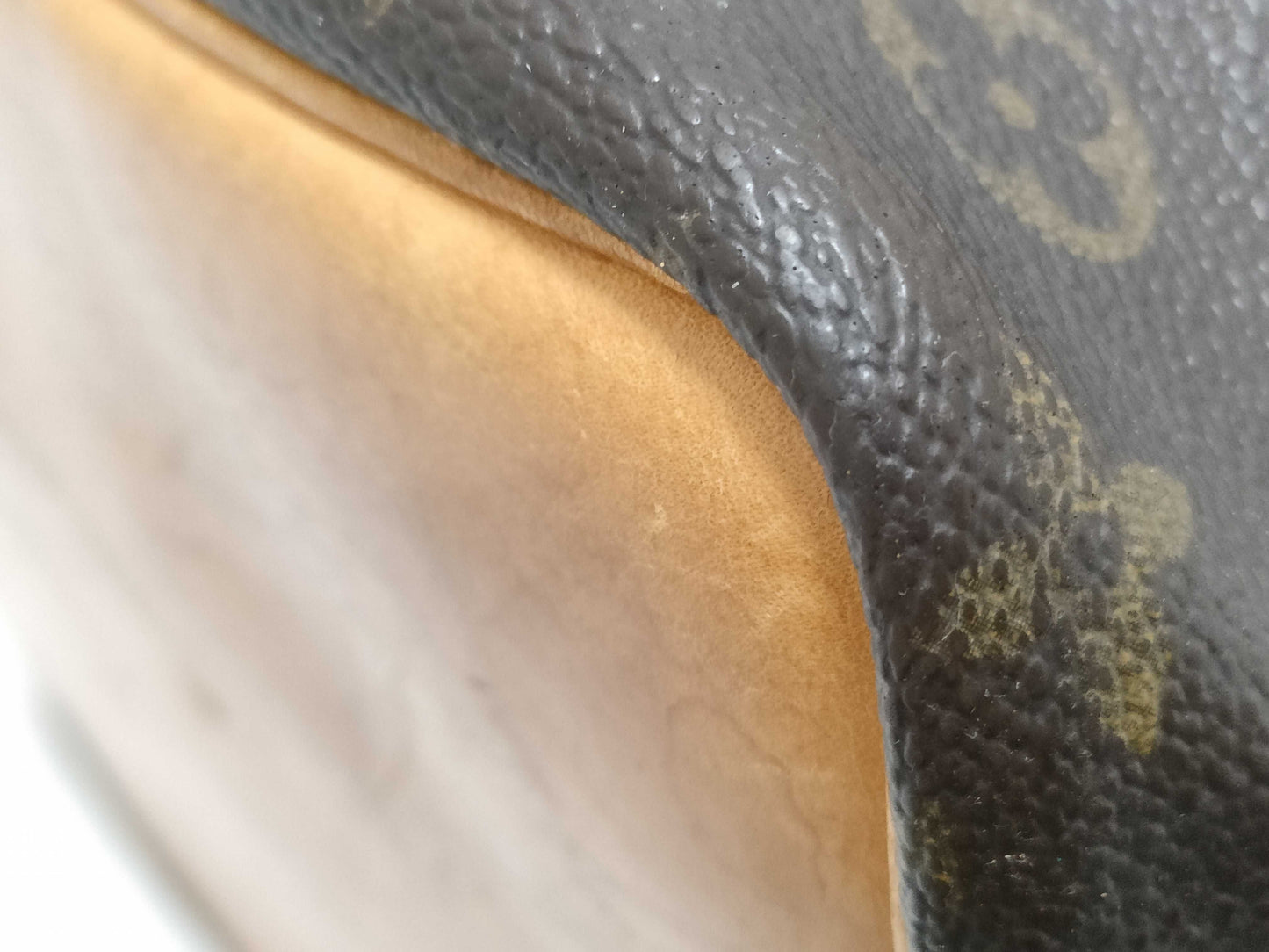 LOUIS VUITTON RFID Unverifiable Monogram Louis Vuitton Noe Shoulder Bag