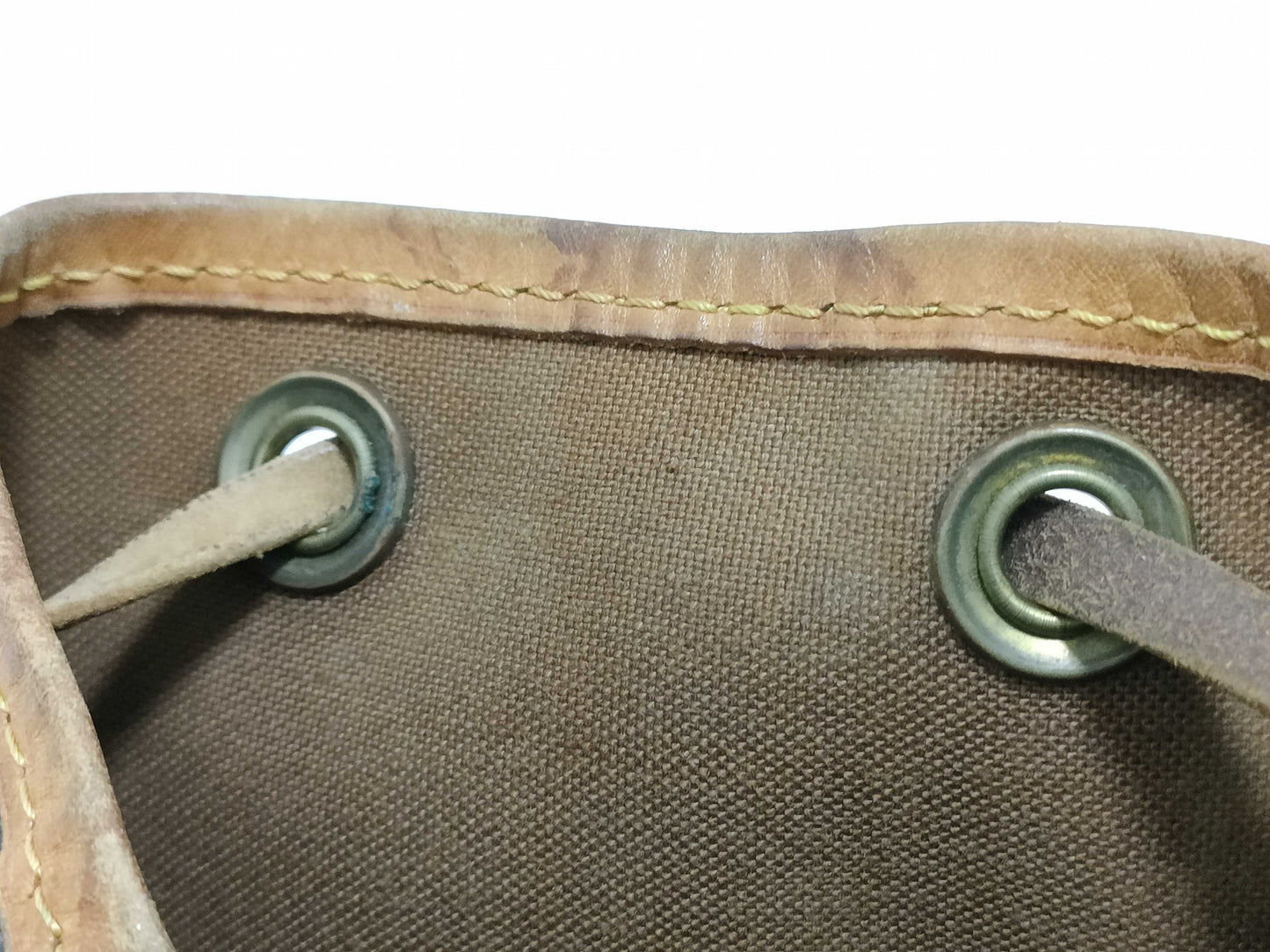 LOUIS VUITTON RFID Unverifiable Monogram Louis Vuitton Noe Shoulder Bag