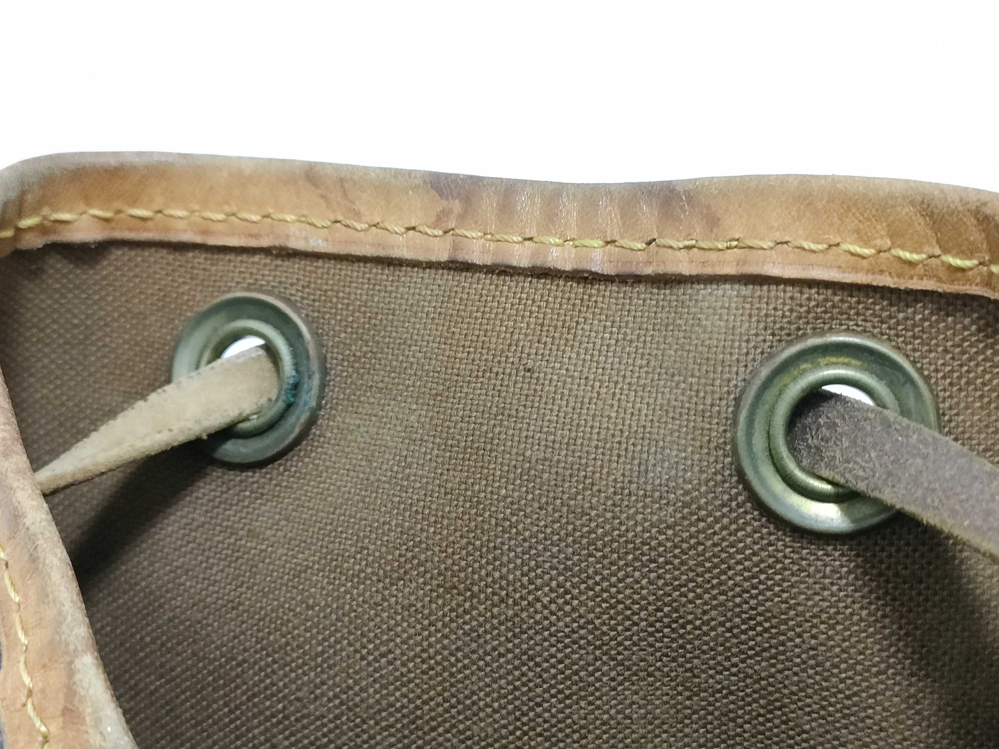 LOUIS VUITTON RFID Unverifiable Monogram Louis Vuitton Noe Shoulder Bag