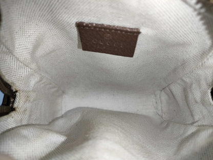 GUCCI GG Supreme Sherry Shoulder Bag