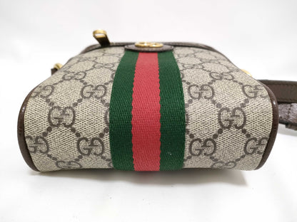 GUCCI GG Supreme Sherry Shoulder Bag
