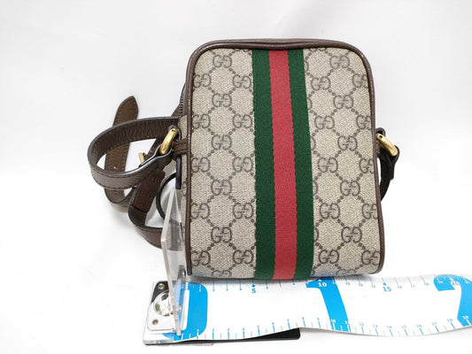 GUCCI GG Supreme Sherry Shoulder Bag