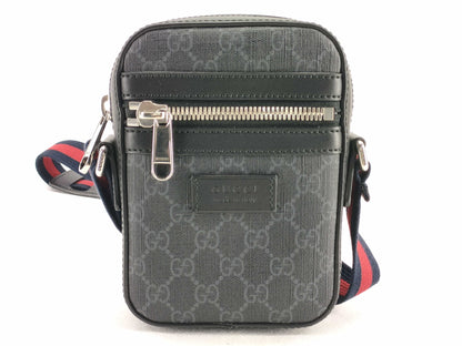GUCCI GG Supreme Sherry Shoulder Bag in Black