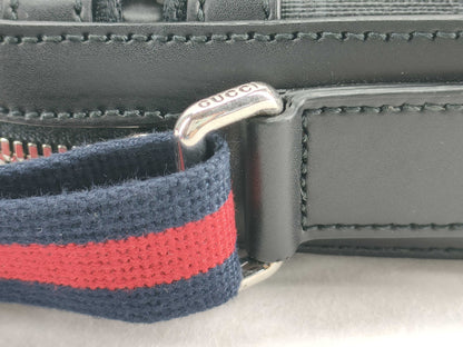 GUCCI GG Supreme Sherry Shoulder Bag in Black