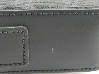 GUCCI GG Supreme Sherry Shoulder Bag in Black